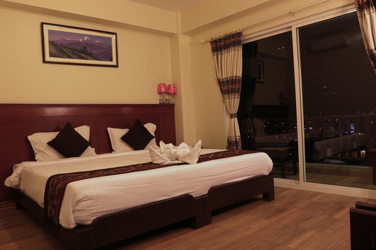 Hotel The Coast Pokhara Exterior photo
