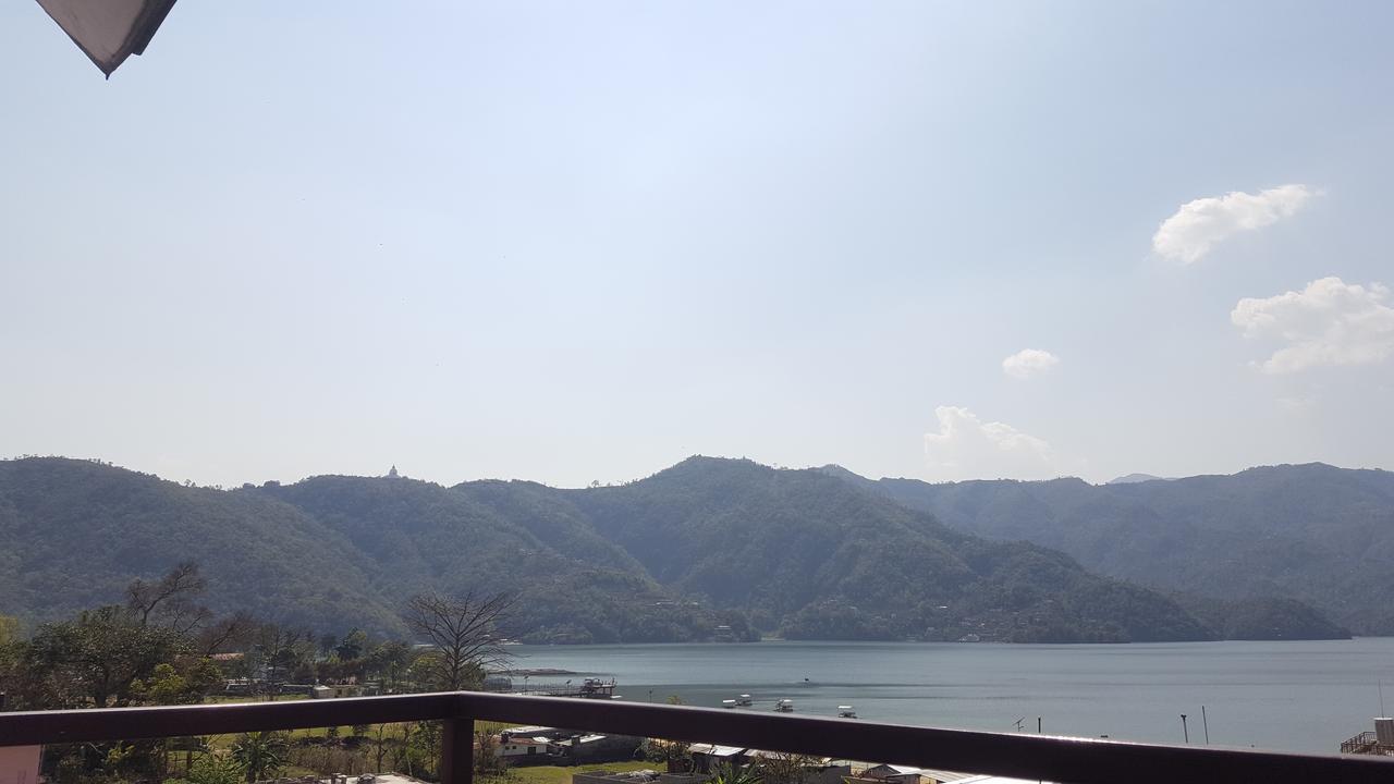 Hotel The Coast Pokhara Exterior photo